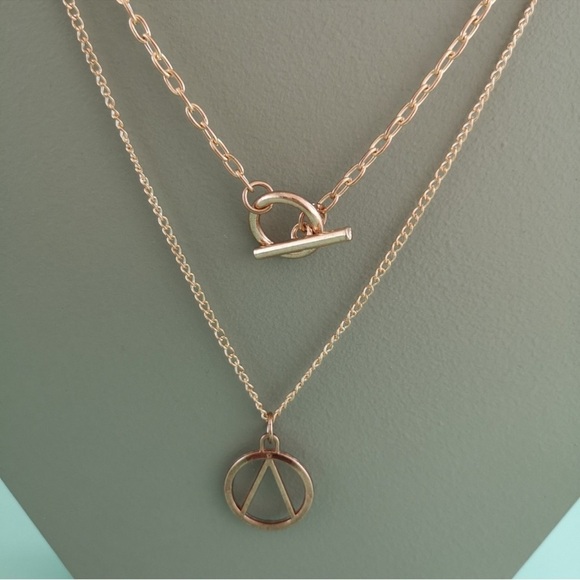 🔥 Clearance 🔥 Elegant Gold Color Geometric Double Layer Necklace - Picture 3 of 16